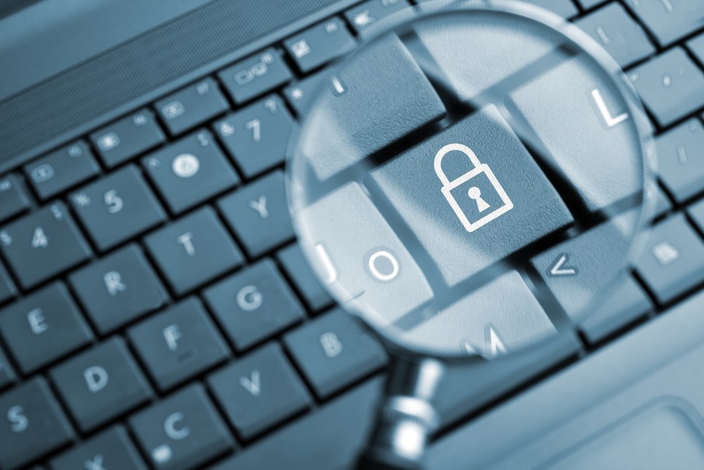 Revisión de controles de seguridad en sistema ISO 27001.