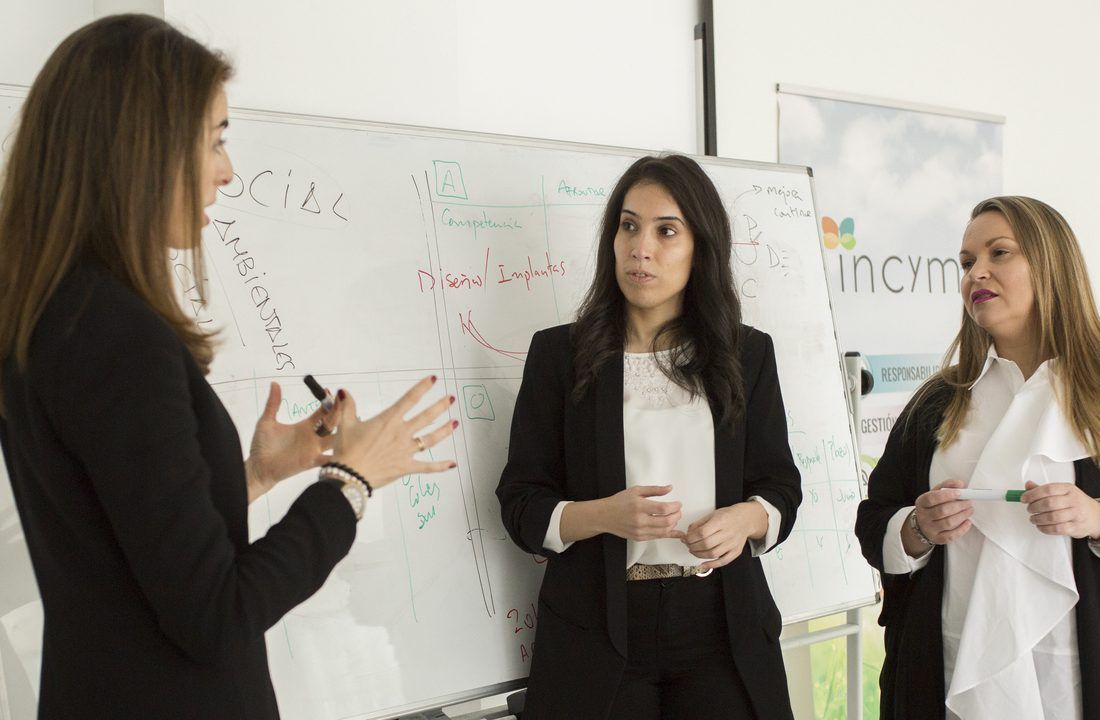 Equipo de Incyma acompañando a una empresa